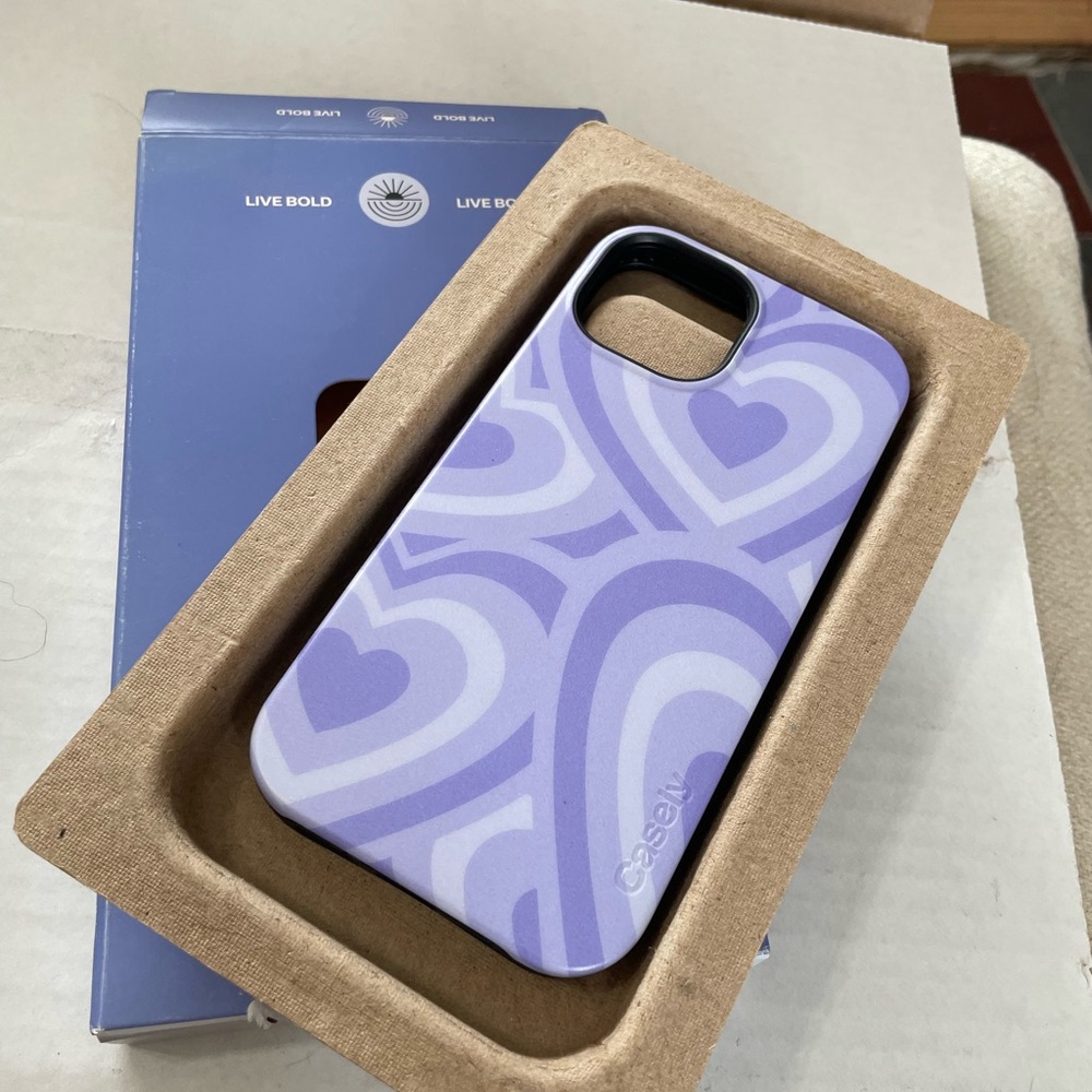 iPhone 15 Purple Heart Pattern Phone Case